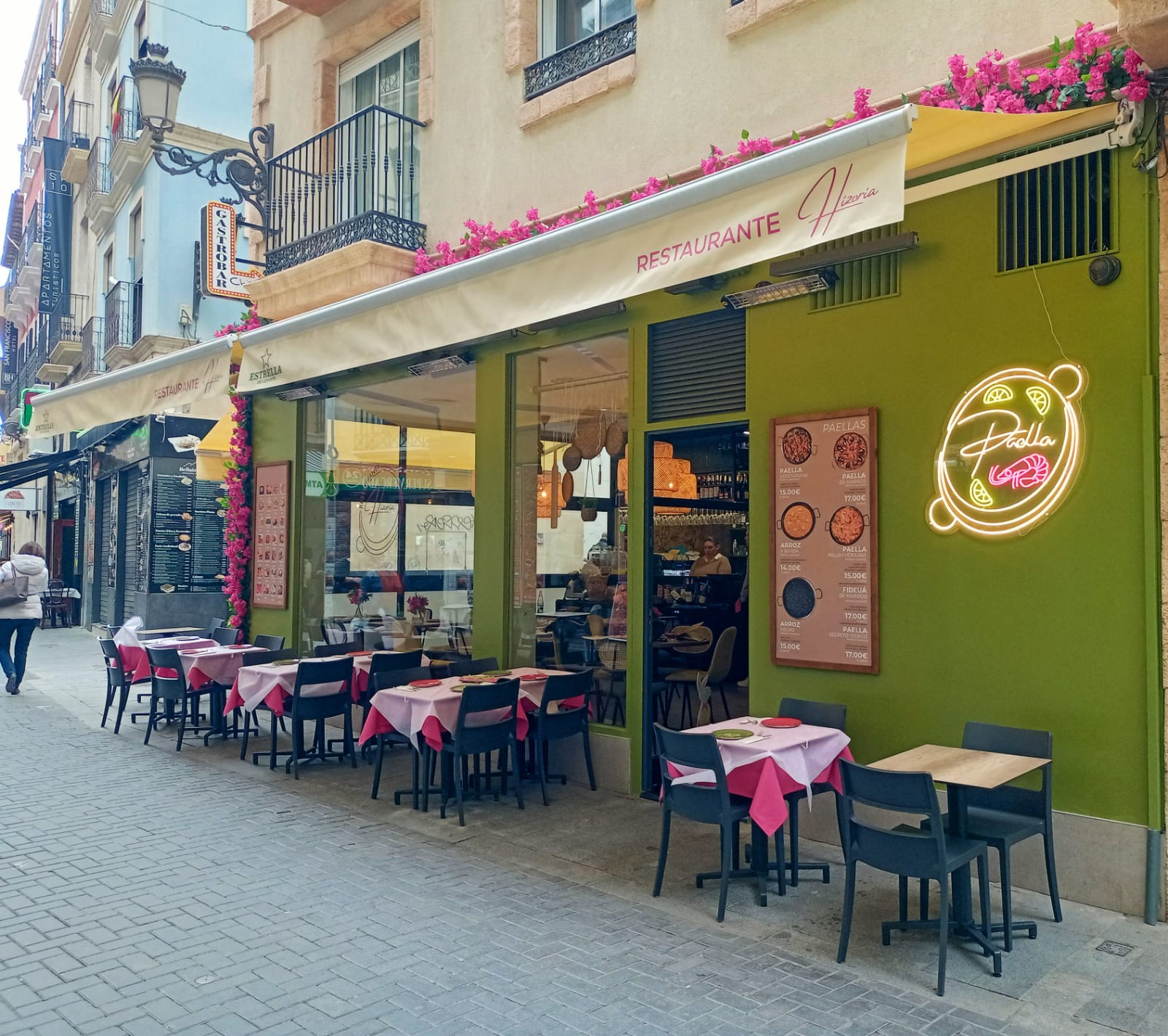 Mesa servida en Restaurante Hizoria, Alicante